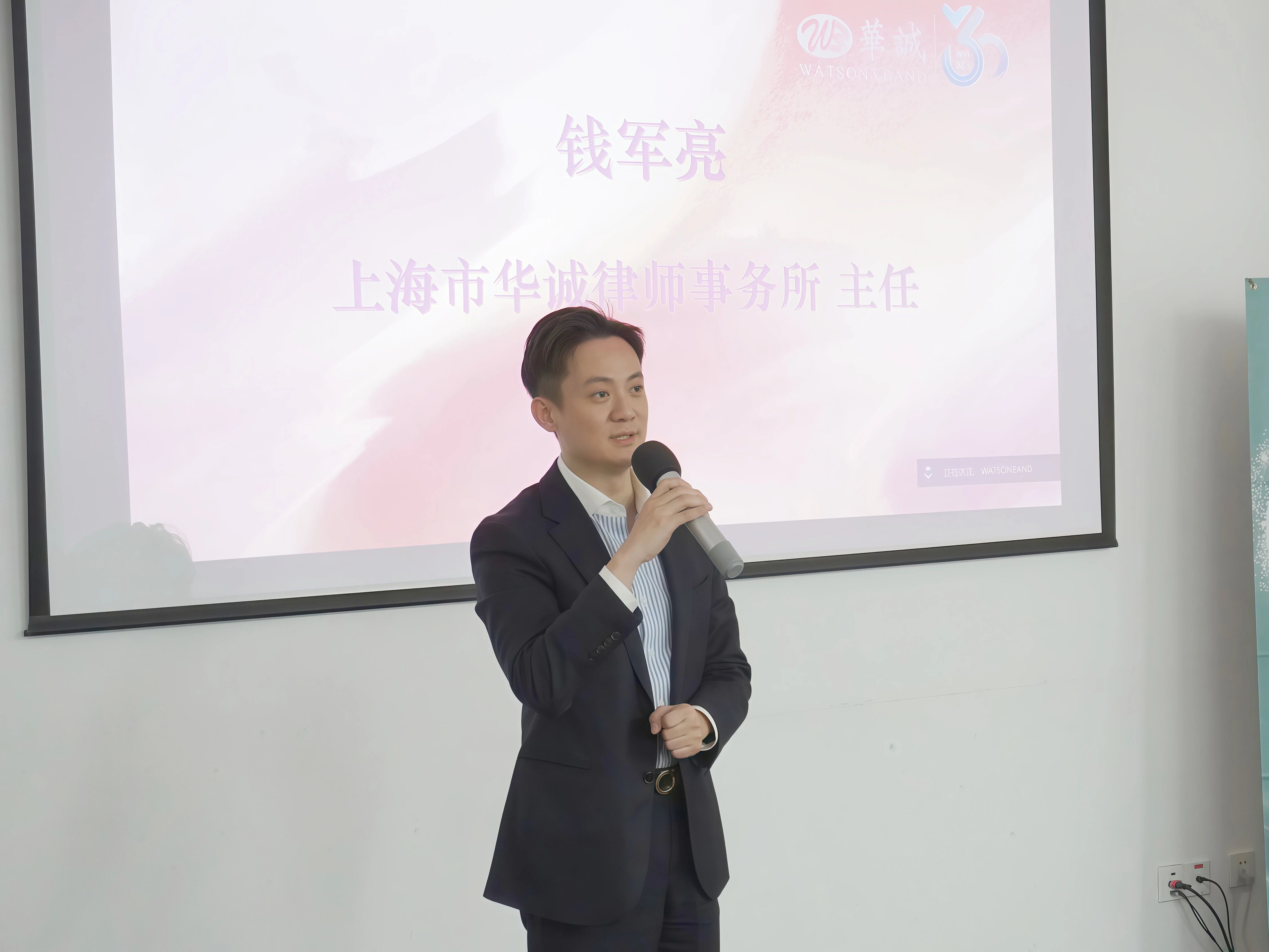 1769418117672093784.jpg dc72ee904bcfc1d945327e50265e585b.jpg